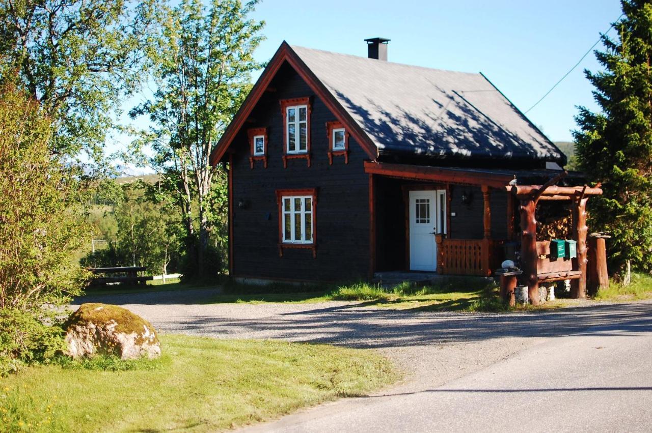 فيلا 100 Years Old Norwegian Log House In ترومسو المظهر الخارجي الصورة
