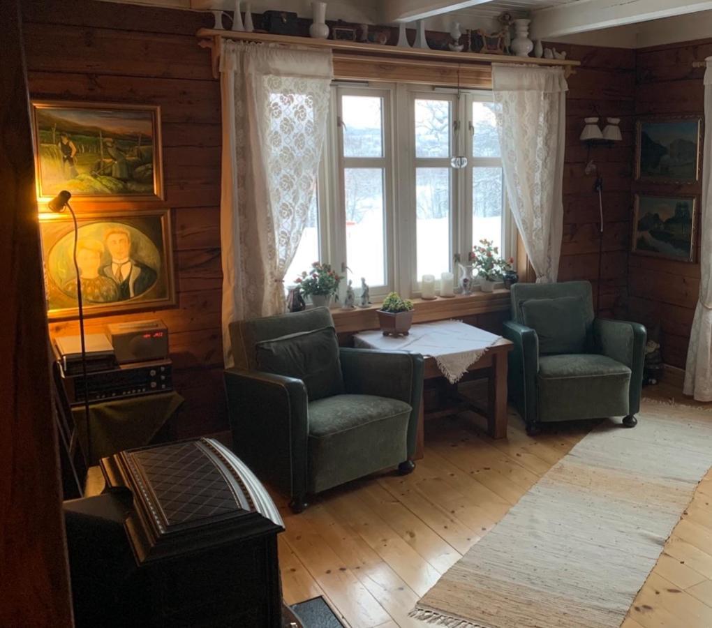 فيلا 100 Years Old Norwegian Log House In ترومسو المظهر الخارجي الصورة