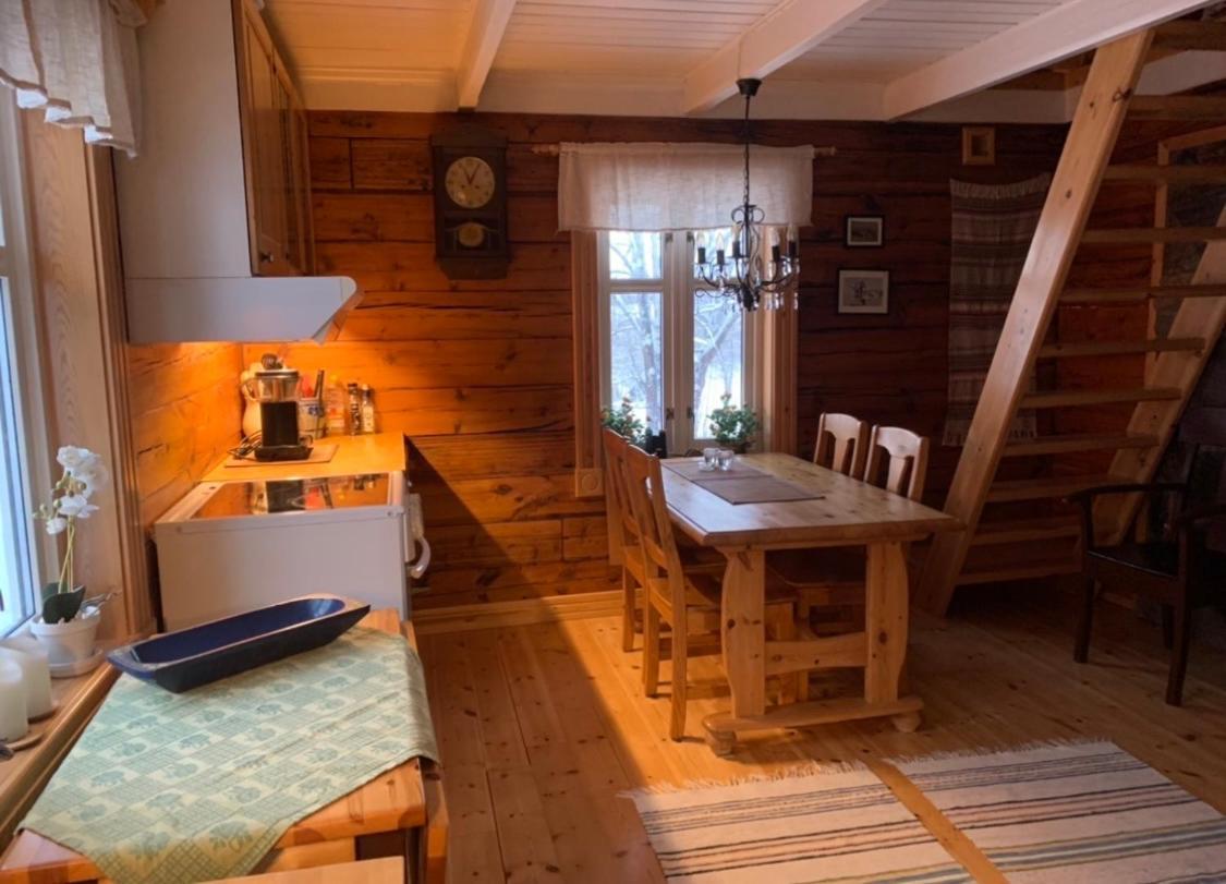 فيلا 100 Years Old Norwegian Log House In ترومسو المظهر الخارجي الصورة